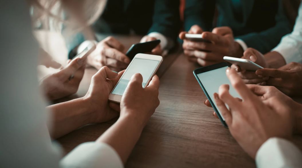 Digitale- Schnitzeljagd: Mit Apps und Technik den Spaß erhöhen