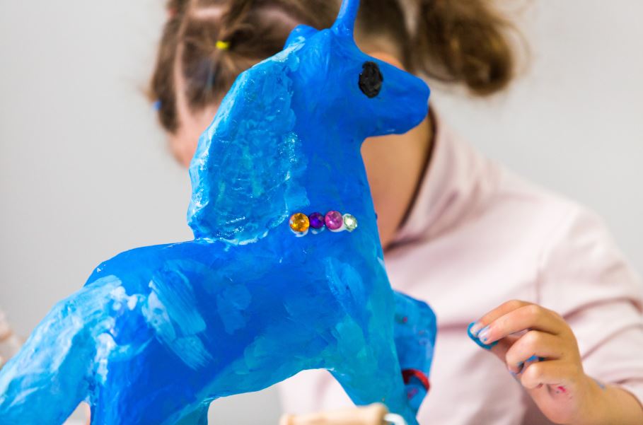 Das ultimative Regenbogen-Abenteuer: Deine fertige Einhorn Schnitzeljagd PDF zum Ausdrucken für den Kindergeburtstag