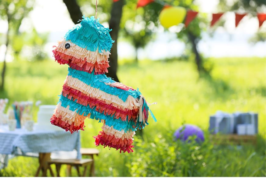 Eine -Piñata -als -Schatz -basteln