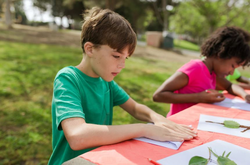Fertige Schatzsuchen zum Ausdrucken: Wie Sie mit Druckspielen magische Kindergeburtstage gestalten
