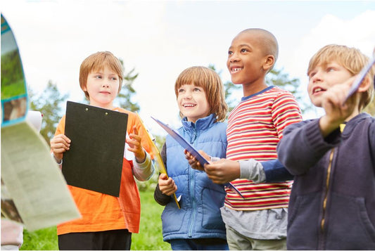 Schnitzeljagd für kleine Gruppen – so geht’s auch mit 3–5 Kindern