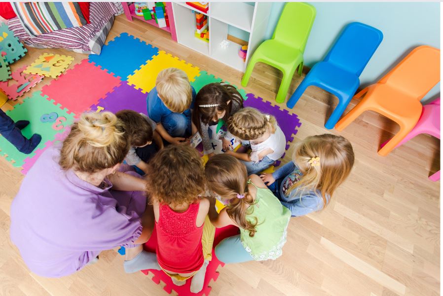 Schatzsuche Kindergeburtstag draußen planen: Kreative Ideen und praktische Tipps für Eltern